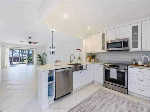 7713 Jewel LN #203, NAPLES, FL 34109