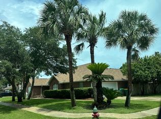 300 Lan Rob Ln, Destin, FL 32541