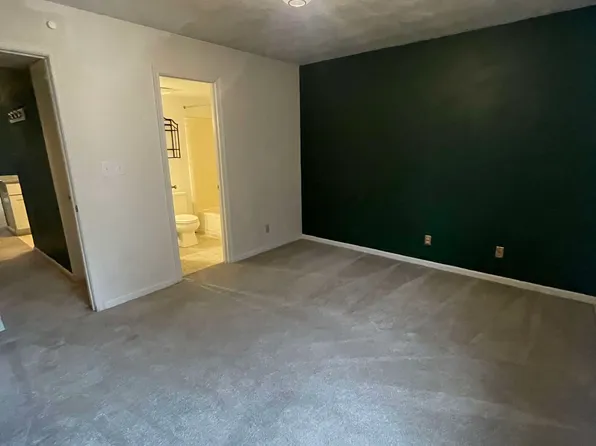 1214 Stockley Gdns APT 306, Norfolk, VA 23517