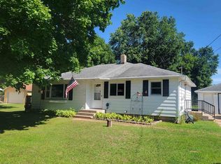 N2962 County Rd E, Waupaca, WI 54981