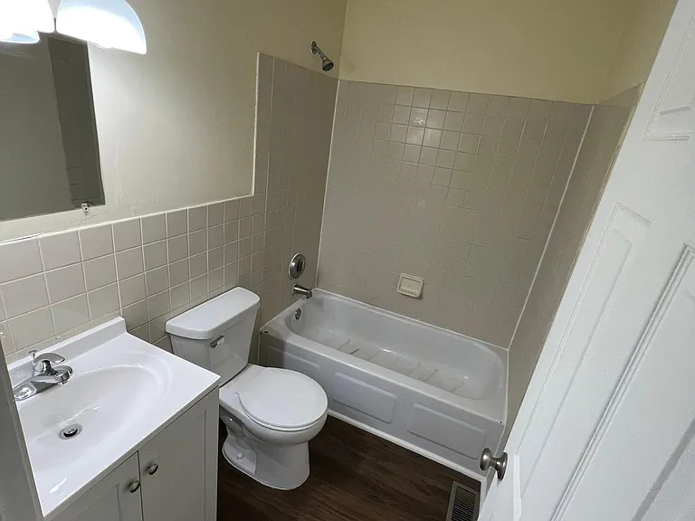1215 Cedarwood Dr #D — Photo 13