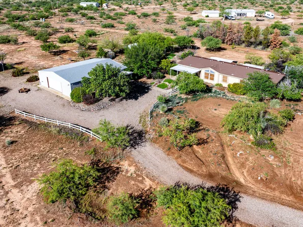 1636 W Stage Coach Pass, Cochise, AZ 85606
