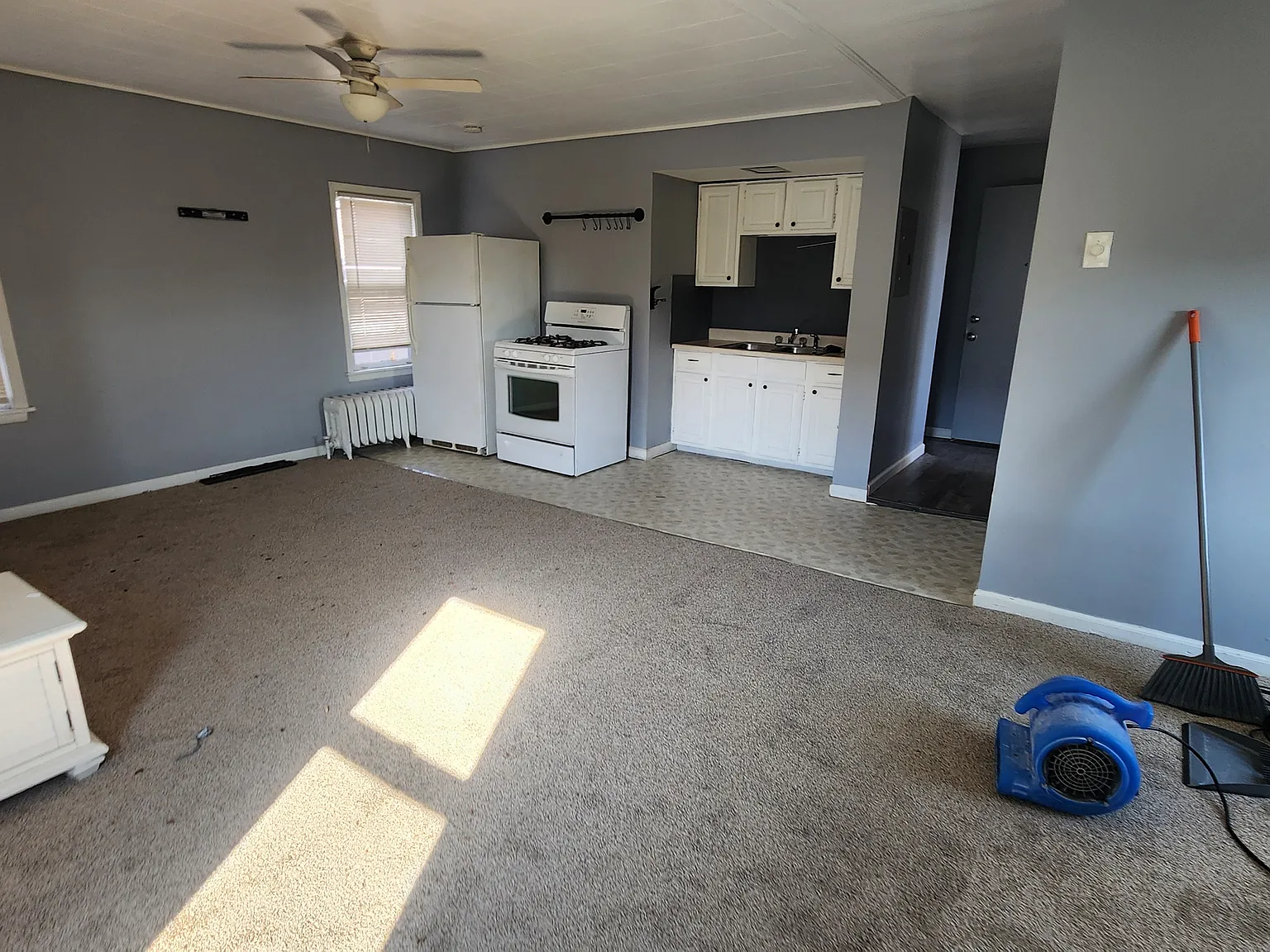2338 Elmwood Ave - Studio — Photo 3