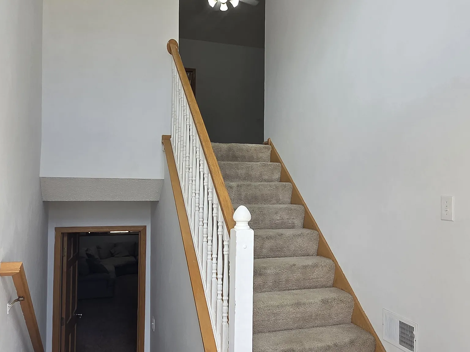 12746 Ulysses Cir NE — Photo 4