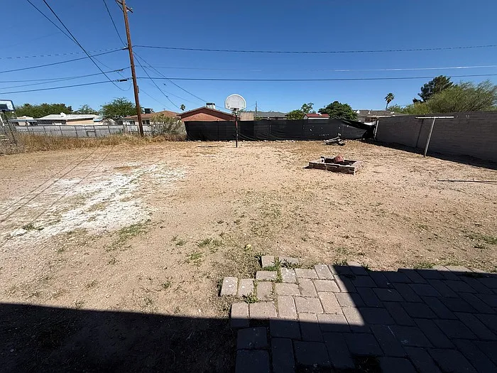 842 W Calle Ramona — Photo 11