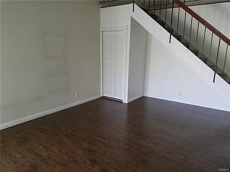 5th image of 1109 Golden Springs Dr Unit B