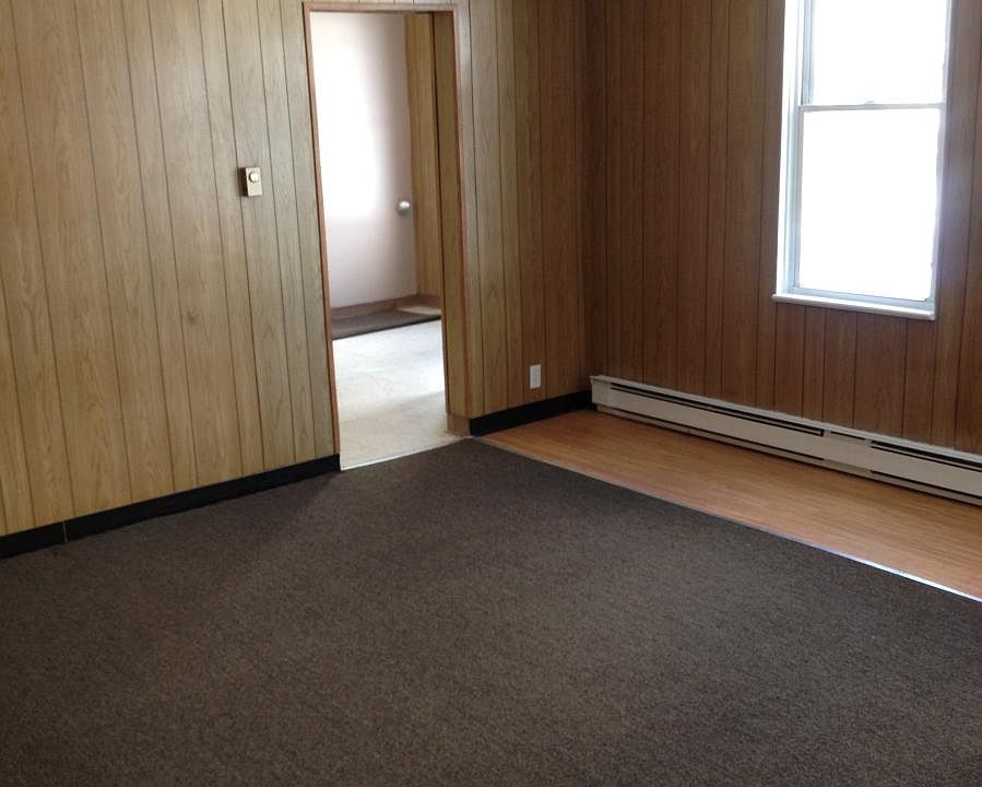 2nd image of 206 E Ogden St #3C