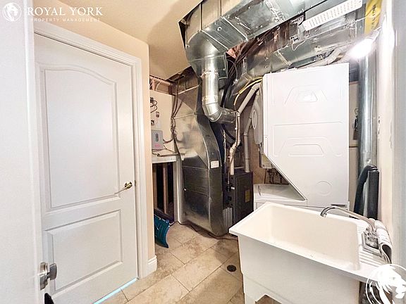 5th image of 1961 Northway Ave #2