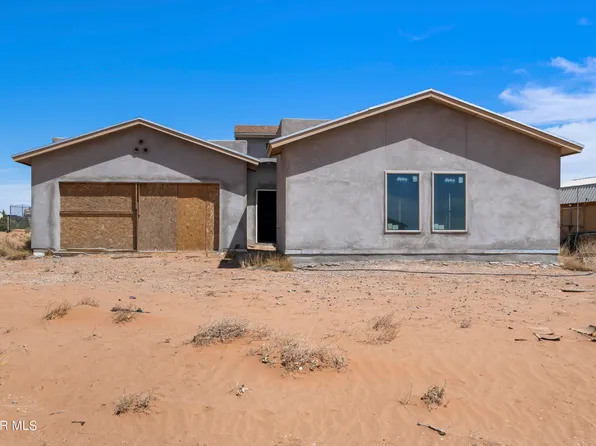 1140 Santa Cruz Dr, Chaparral, NM 88081