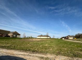 7633 Hidden Creek Ln, Roscoe, IL 61073