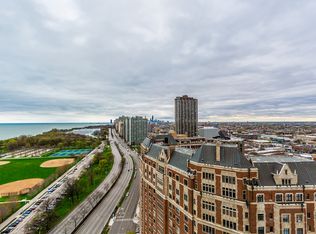 3900 N Lake Shore Dr APT 2A, Chicago, IL 60613