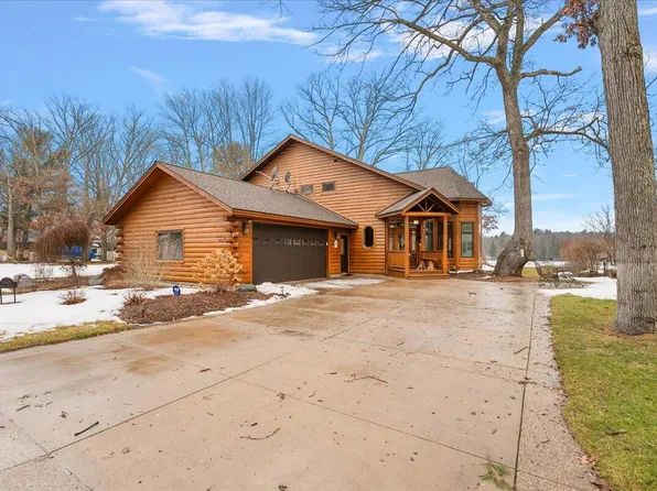 5421 S Front St, Newaygo, MI 49337