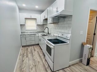 9 Rice St, Brookline, MA 02445