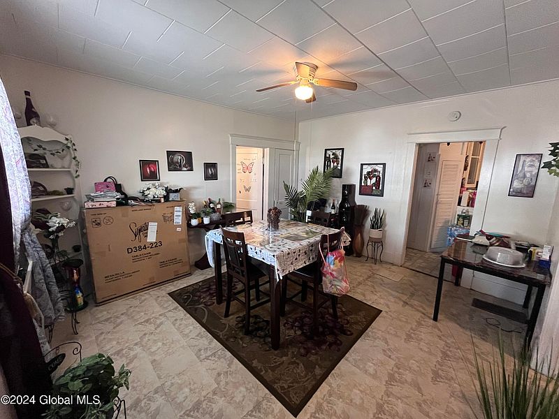 4th image of 87 Glen Avenue