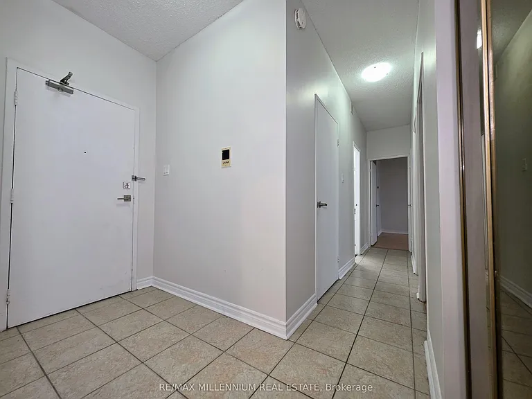 175 Hilda Ave #102 — Photo 15