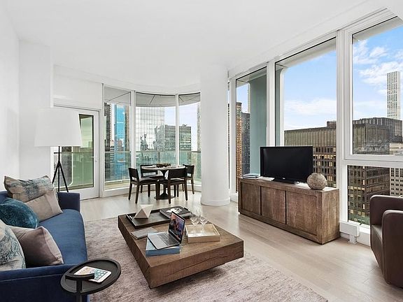 4th image of 242 W 53rd St APT 50D