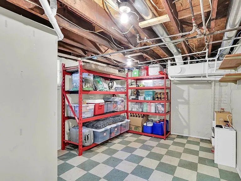 702 W Indiana Ave — Photo 30