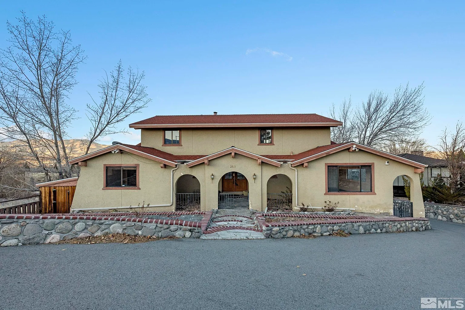 2820 Susileen Dr photo 1