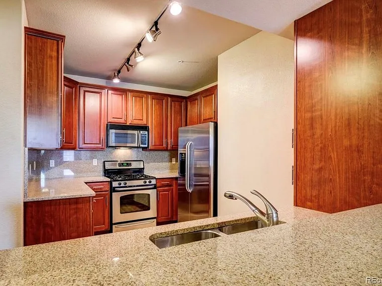 9079 E Panorama Cir #204 — Photo 7