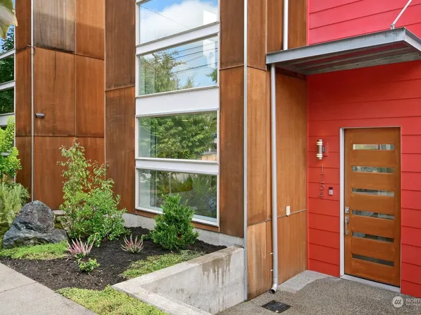 1754 18th Avenue S, Seattle, WA 98144