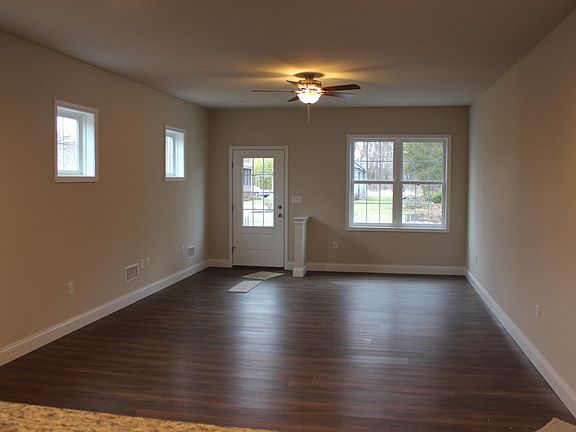 Living Room View Towards Front