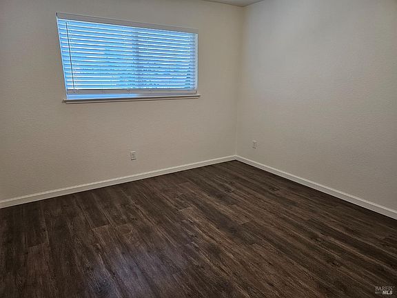 2nd image of 2060 Wilkins Ave APT 25