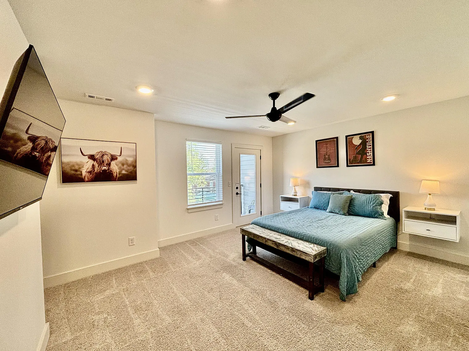 3 bed, 3.0 bath, 1851 sqft, $4,646 — Photo 3