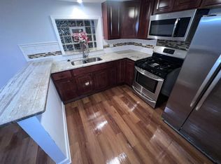 5741 N Artesian Ave #G, Chicago, IL 60659