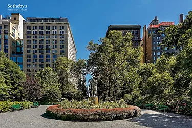 Rented by Sotheby's International Realty