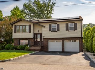 66 Grove St, Little Falls, NJ 07424