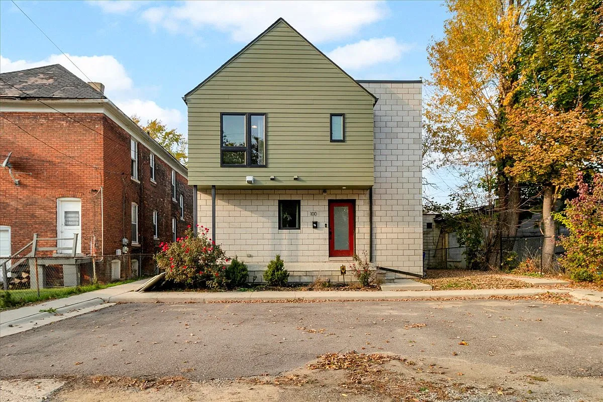 2 bed, 1.5 bath, 1200 sqft, $2,250 — Photo 1