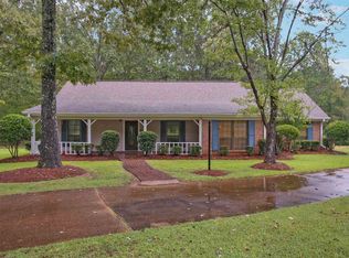 4209 Oakhill Dr, Terry, MS 39170
