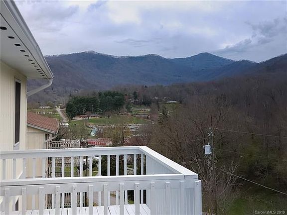 3rd image of 75 Nazarene Way APT 4