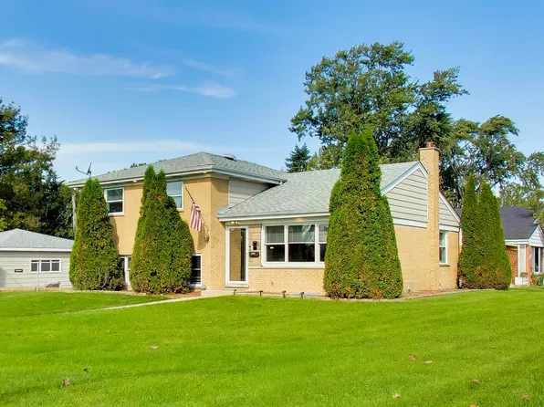 44 Cranbrook Dr, Des Plaines, IL 60016