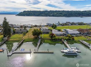 8145 Sandy Hook Terrace, Clinton, WA 98236