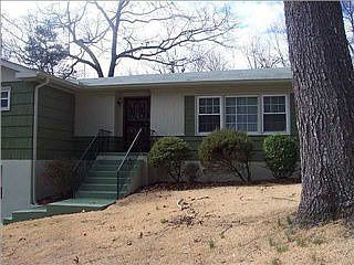 1st image of 205 Sunset Dr