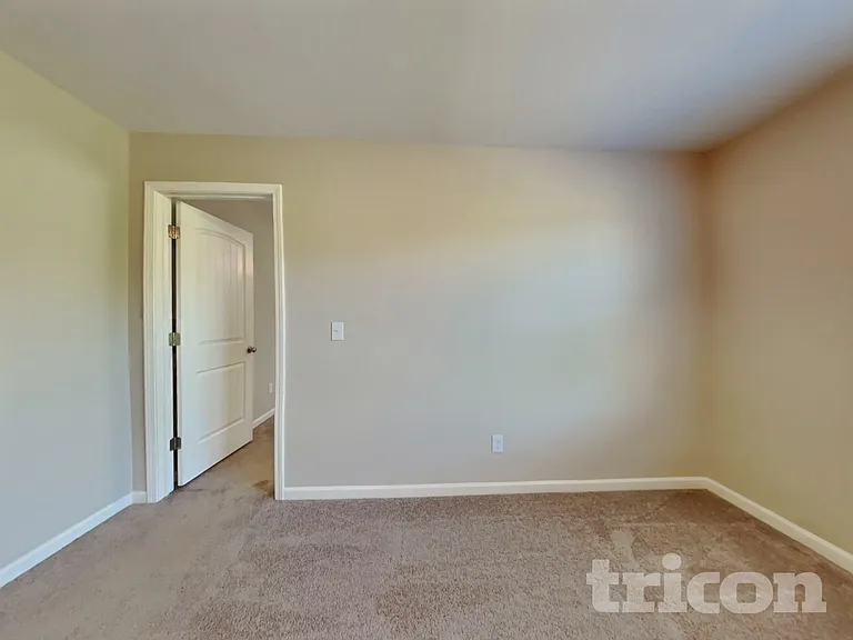 104 Yadkin St — Photo 18