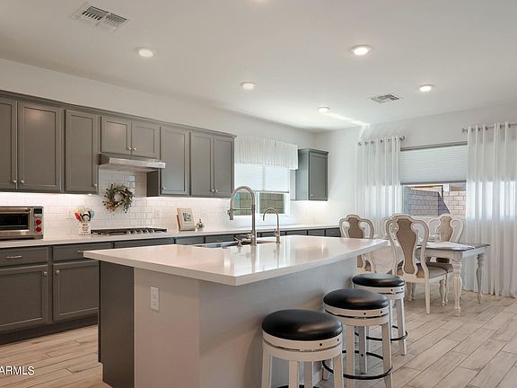 4th image of 17246 W DIANA Avenue