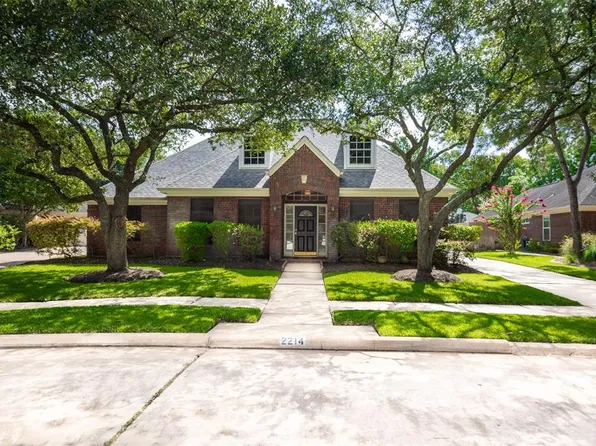 2214 Belle Grove Dr, Richmond, TX 77406