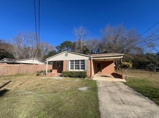 611 Gordon St, Douglas, GA 31533