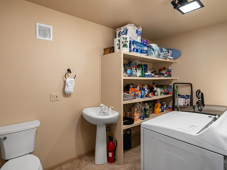 525 Coronado Trl — Photo 41