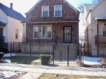 2nd image of 7156 S May St
