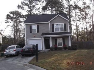 8796 Red Oak Dr, North Charleston, SC 29406