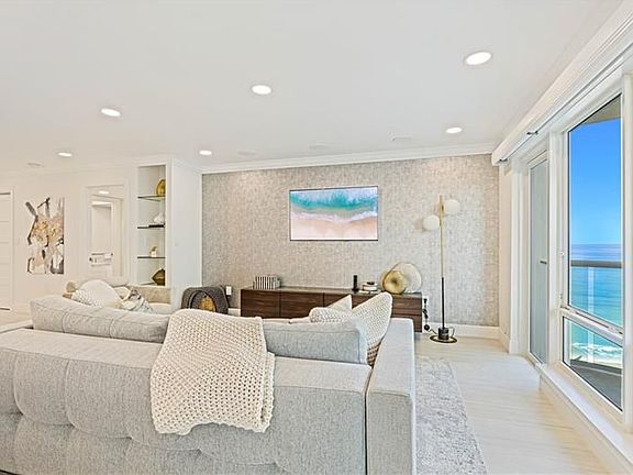 3rd image of 3410 Galt Ocean Dr APT 604N