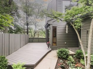 161 Timber Ridge Ln, Barrington, IL 60010