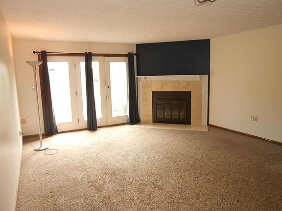 2nd image of 1776 Lake Meadow Dr #1776H