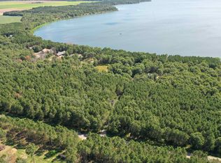 15 Clearview Rd, Necedah, WI 54646