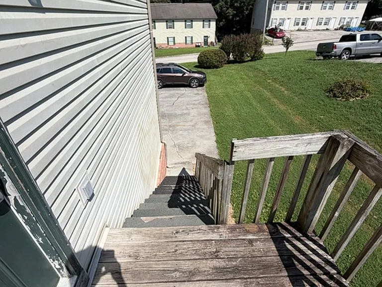 159-165 Anglea Cir — Photo 2