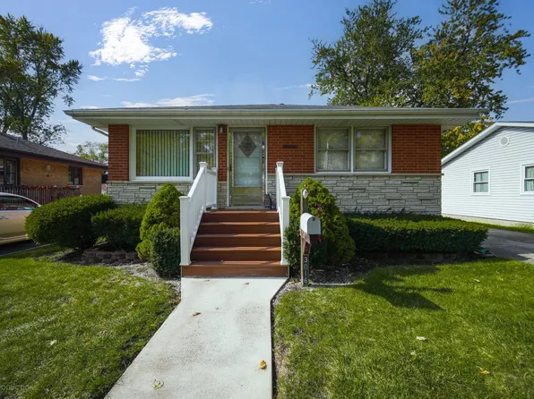 3016 Sangamon St, Steger, IL 60475