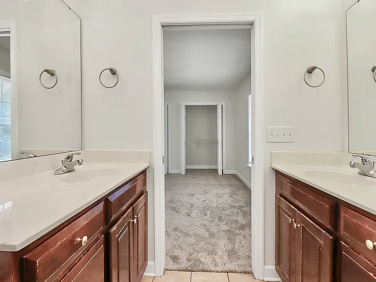 1005 Rainbow Dr — Photo 23